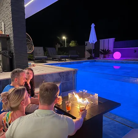 Asper Modern Luxury Near The Sea Βίλα Πούλα